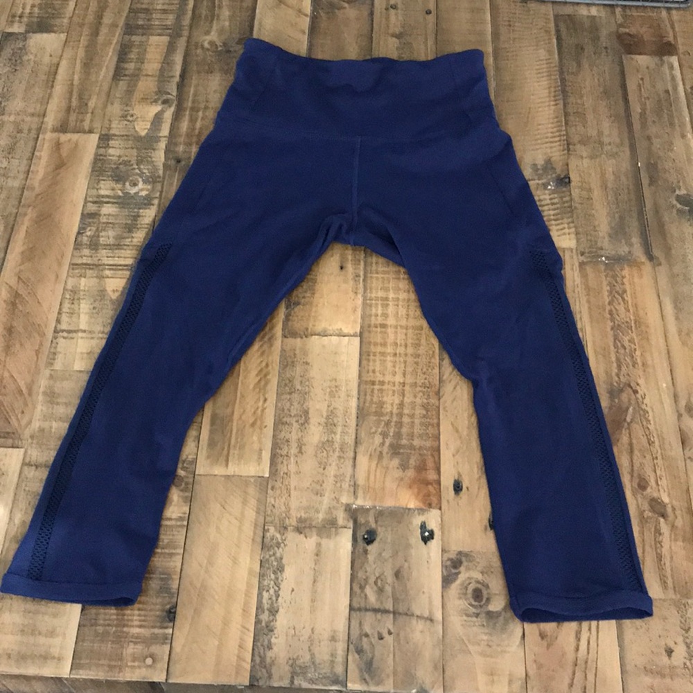 Lorna Jane Blue Capri Leggings.